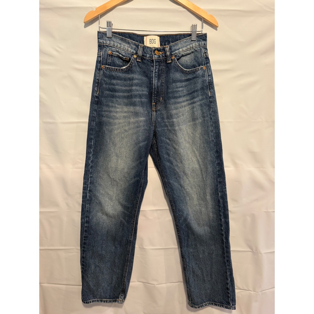 BDG Urban Outfitters Cowboy Jean Medium Wash High Rise Straight Leg 28